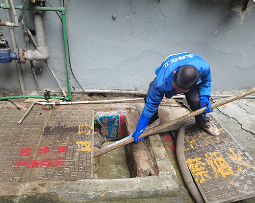麻栗坡清掏化粪池