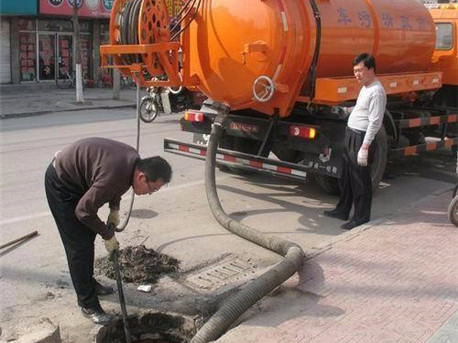 麻栗坡清掏化粪池，健康生活从这里开始
